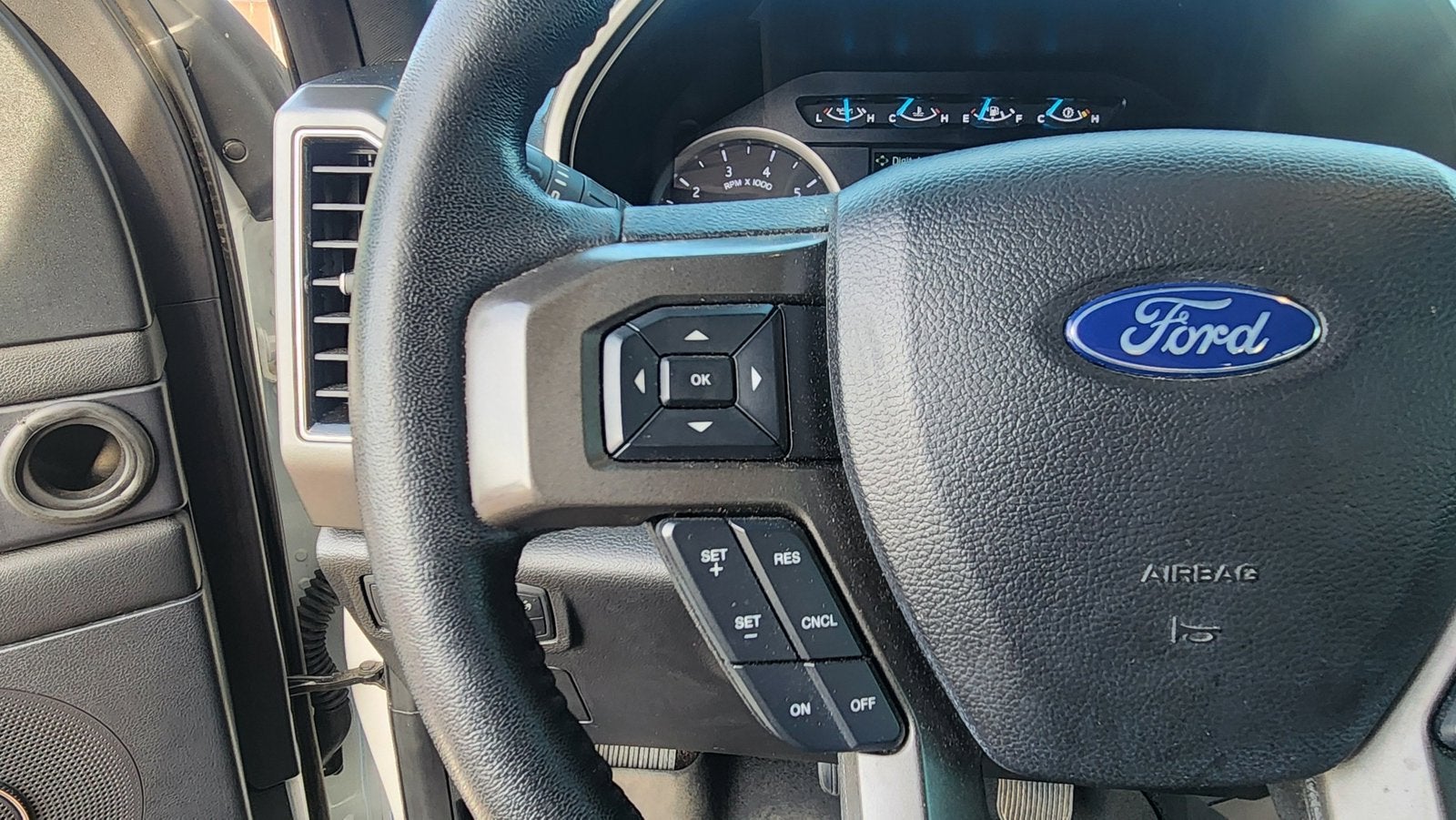 2020 Ford Expedition Max XLT
