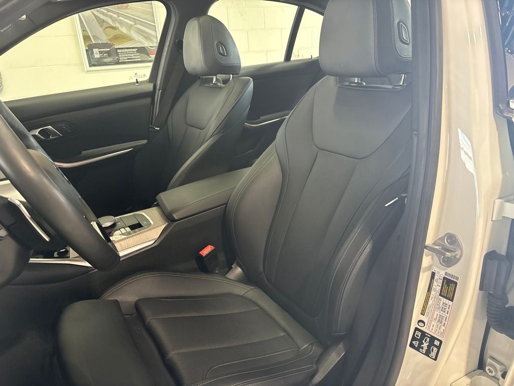 2025 BMW 3 Series 330i xDrive