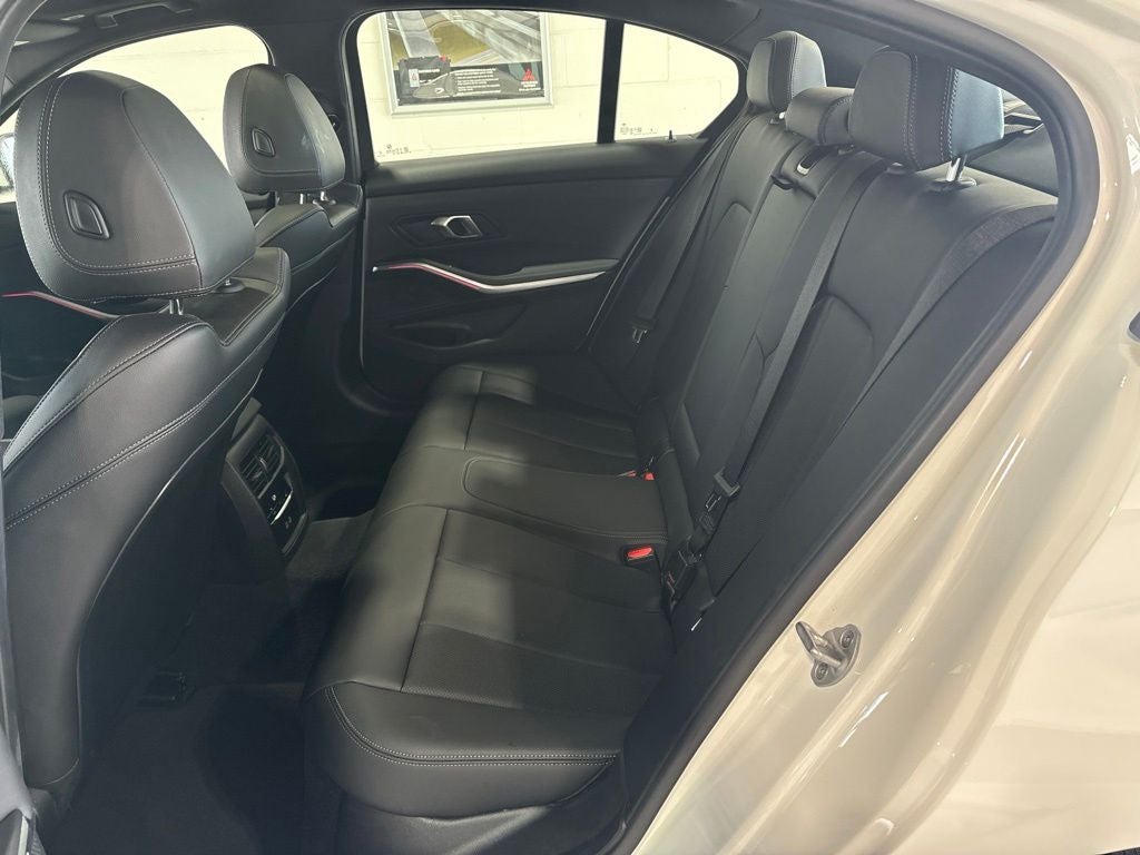 2025 BMW 3 Series 330i xDrive