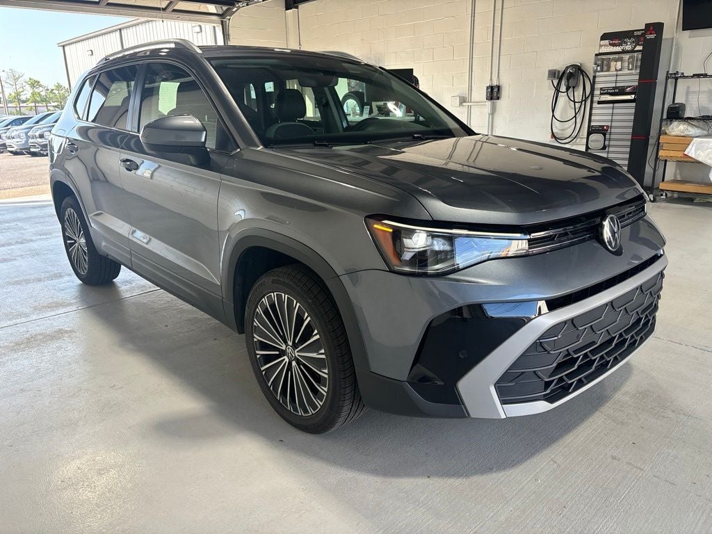 2025 Volkswagen Taos 1.5T SE
