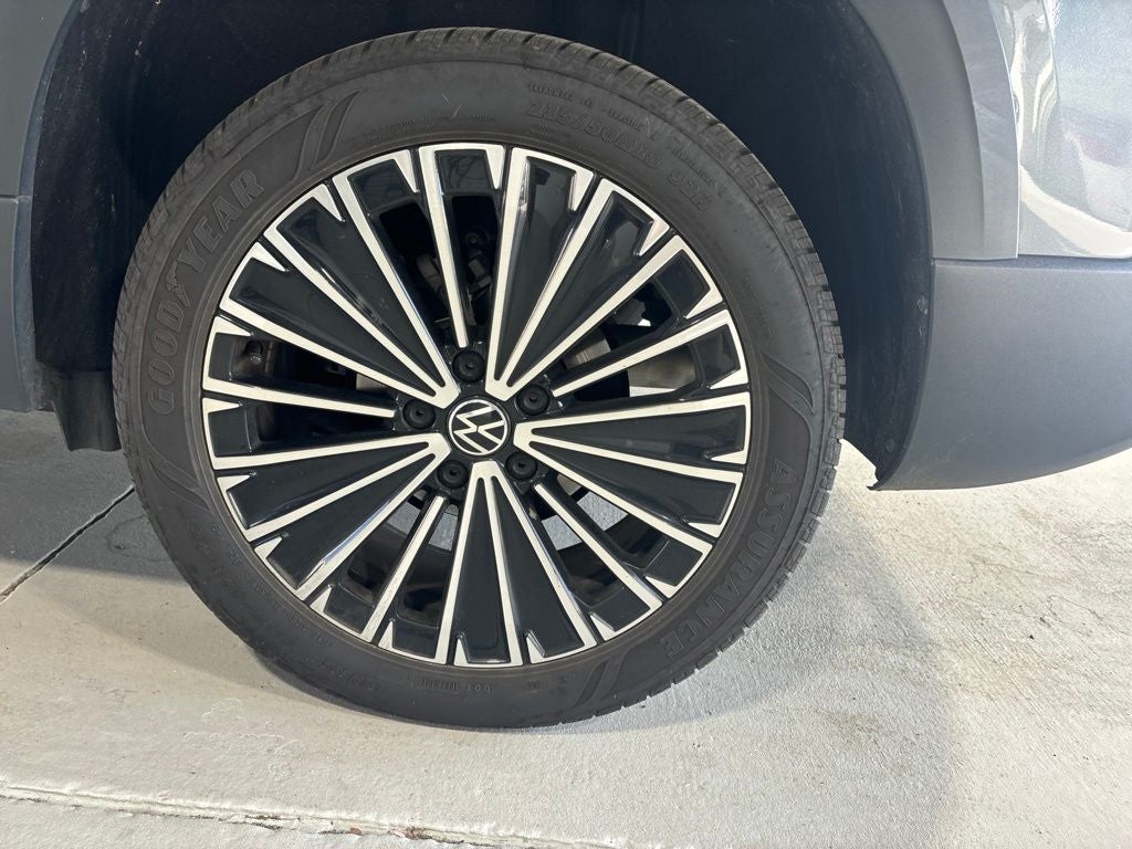 2025 Volkswagen Taos 1.5T SE