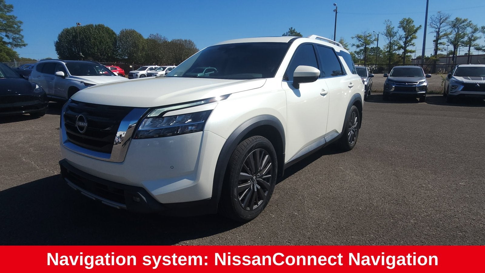 2022 Nissan Pathfinder SL