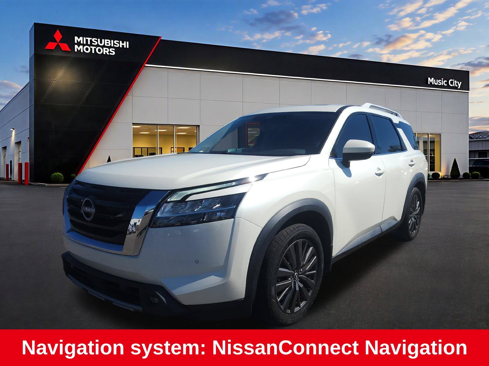 2022 Nissan Pathfinder SL