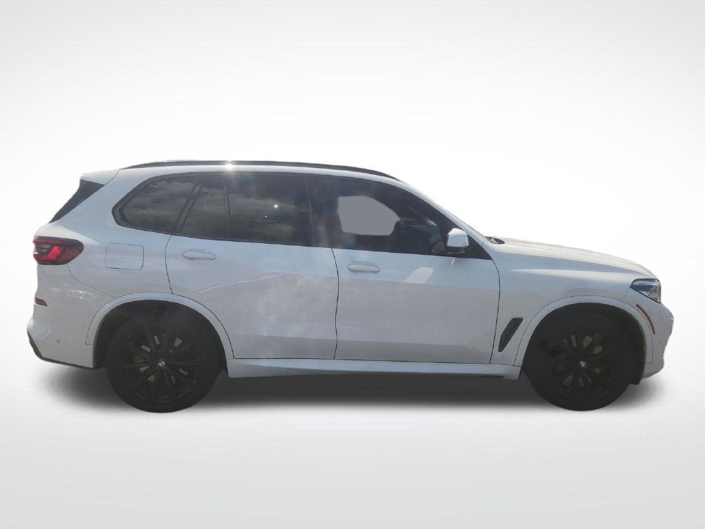2020 BMW X5 M50i