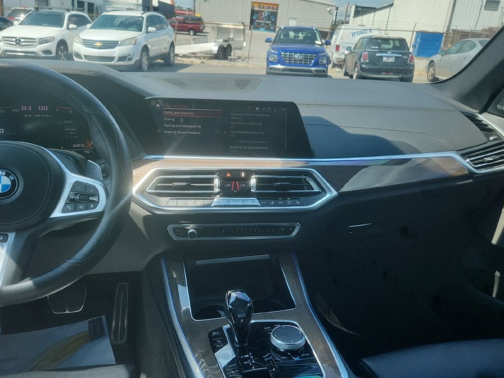 2020 BMW X5 M50i