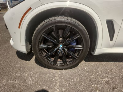 2020 BMW X5 M50i