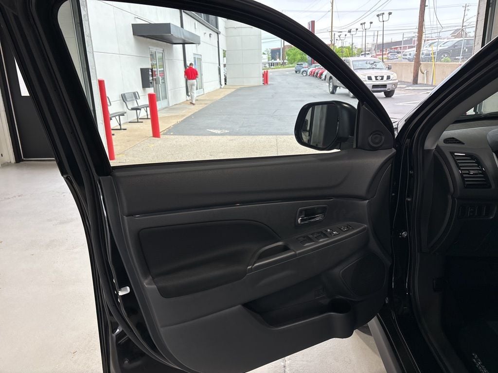 2026 Mitsubishi Outlander Sport 2.0 LE