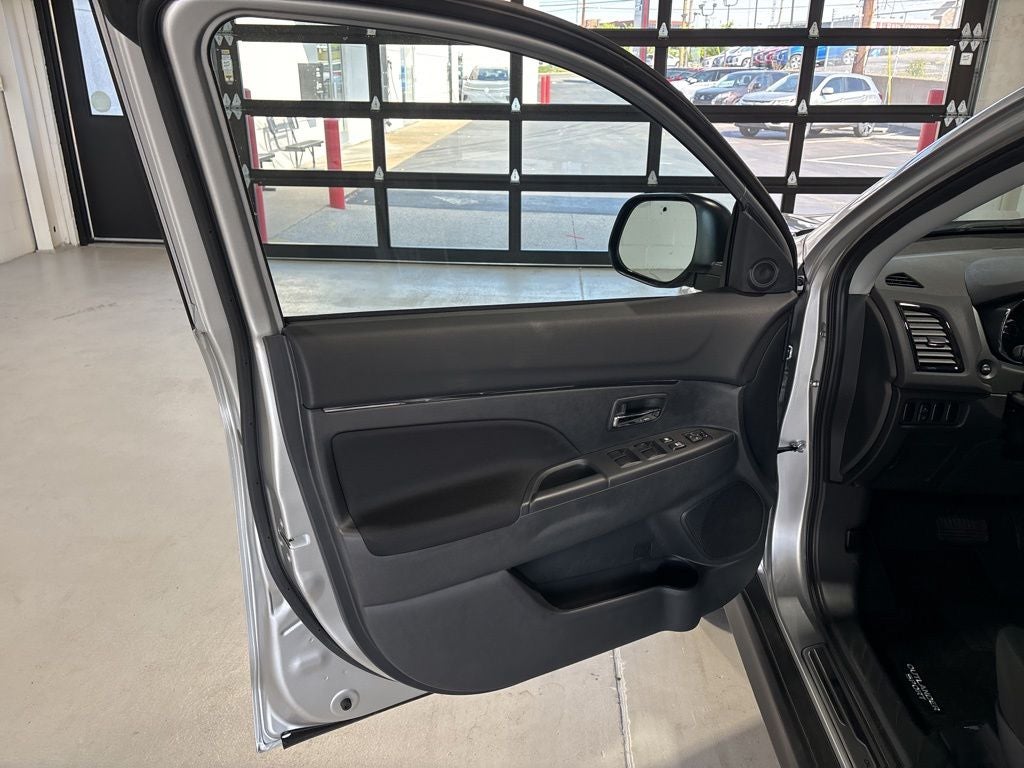 2026 Mitsubishi Outlander Sport 2.0 LE