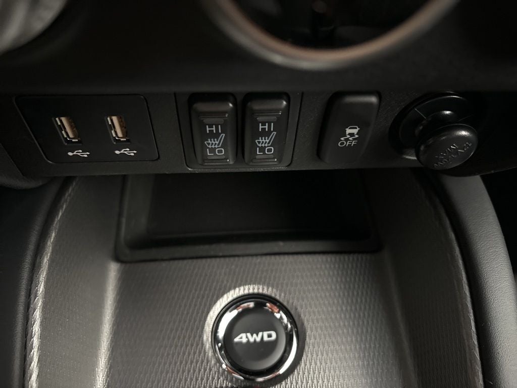 2026 Mitsubishi Outlander Sport 2.0 LE