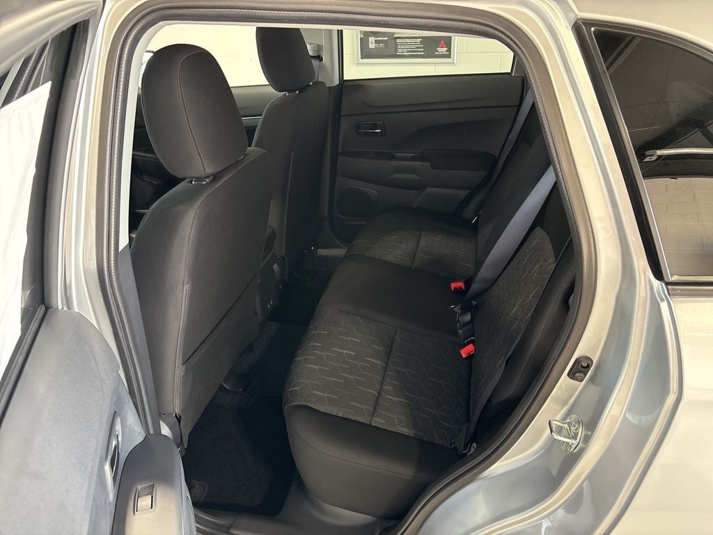 2026 Mitsubishi Outlander Sport 2.0 LE