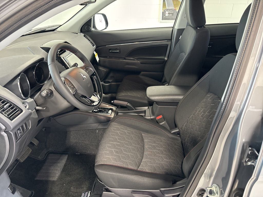 2026 Mitsubishi Outlander Sport 2.0 LE