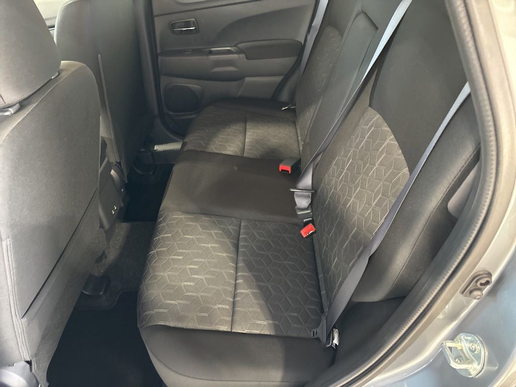 2026 Mitsubishi Outlander Sport 2.0 LE