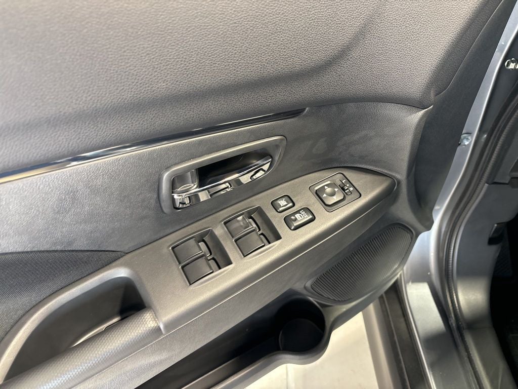 2026 Mitsubishi Outlander Sport 2.0 LE