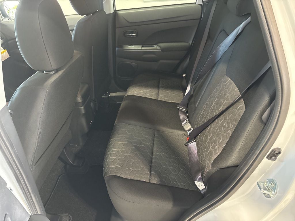 2026 Mitsubishi Outlander Sport 2.0 LE