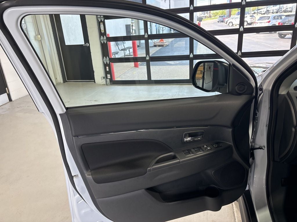2026 Mitsubishi Outlander Sport 2.0 LE