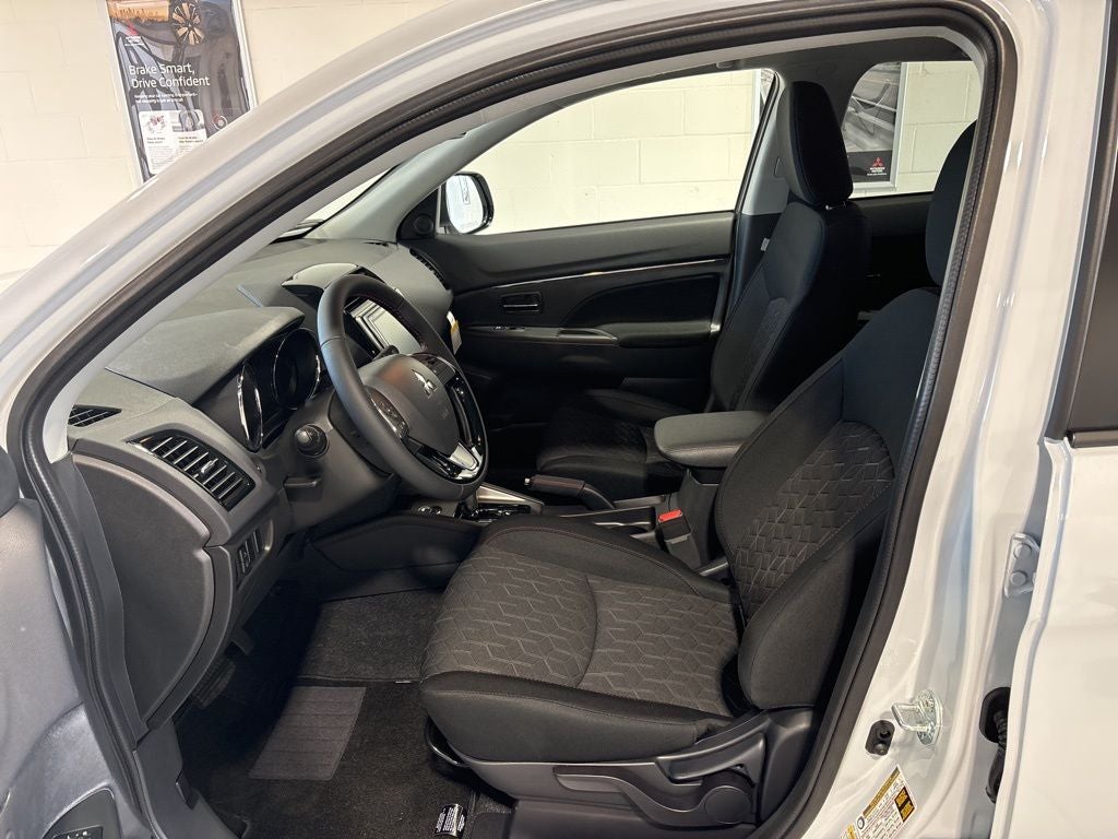 2026 Mitsubishi Outlander Sport 2.0 LE