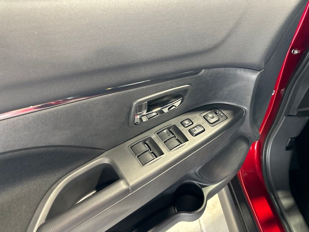 2026 Mitsubishi Outlander Sport 2.0 LE