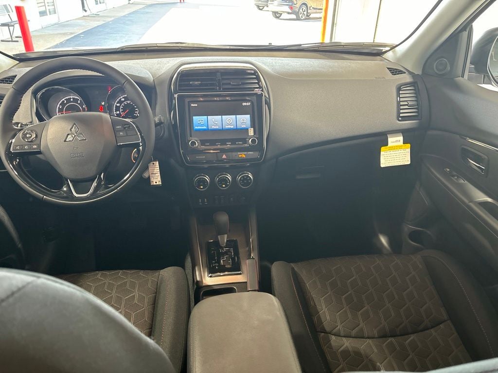 2026 Mitsubishi Outlander Sport 2.0 LE