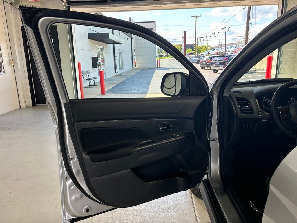 2026 Mitsubishi Outlander Sport 2.0 LE