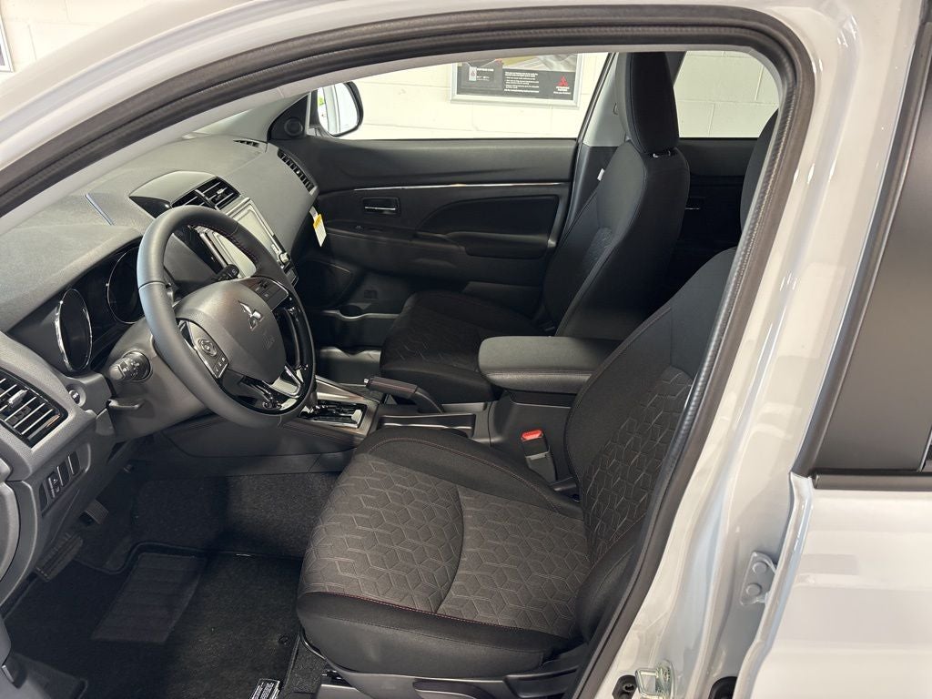 2026 Mitsubishi Outlander Sport 2.0 LE