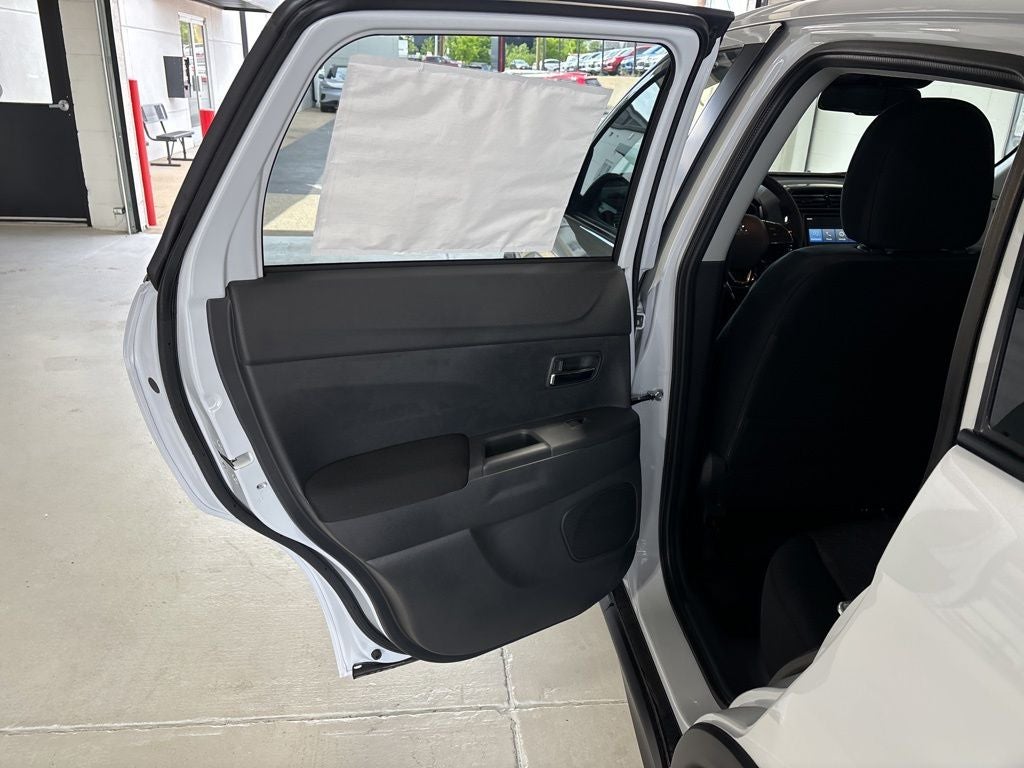 2026 Mitsubishi Outlander Sport 2.0 LE