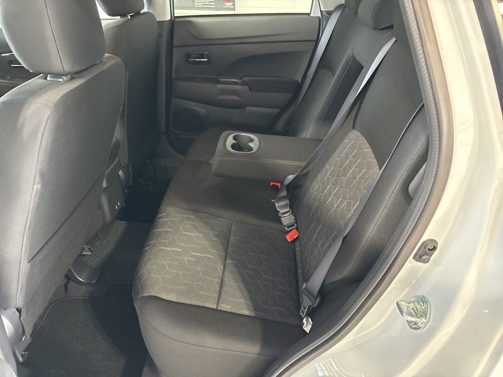 2026 Mitsubishi Outlander Sport 2.0 LE