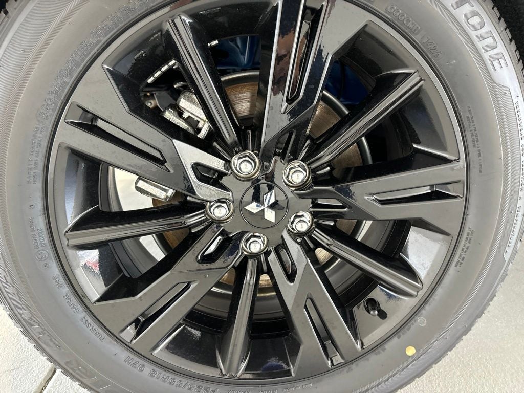 2026 Mitsubishi Eclipse Cross LE
