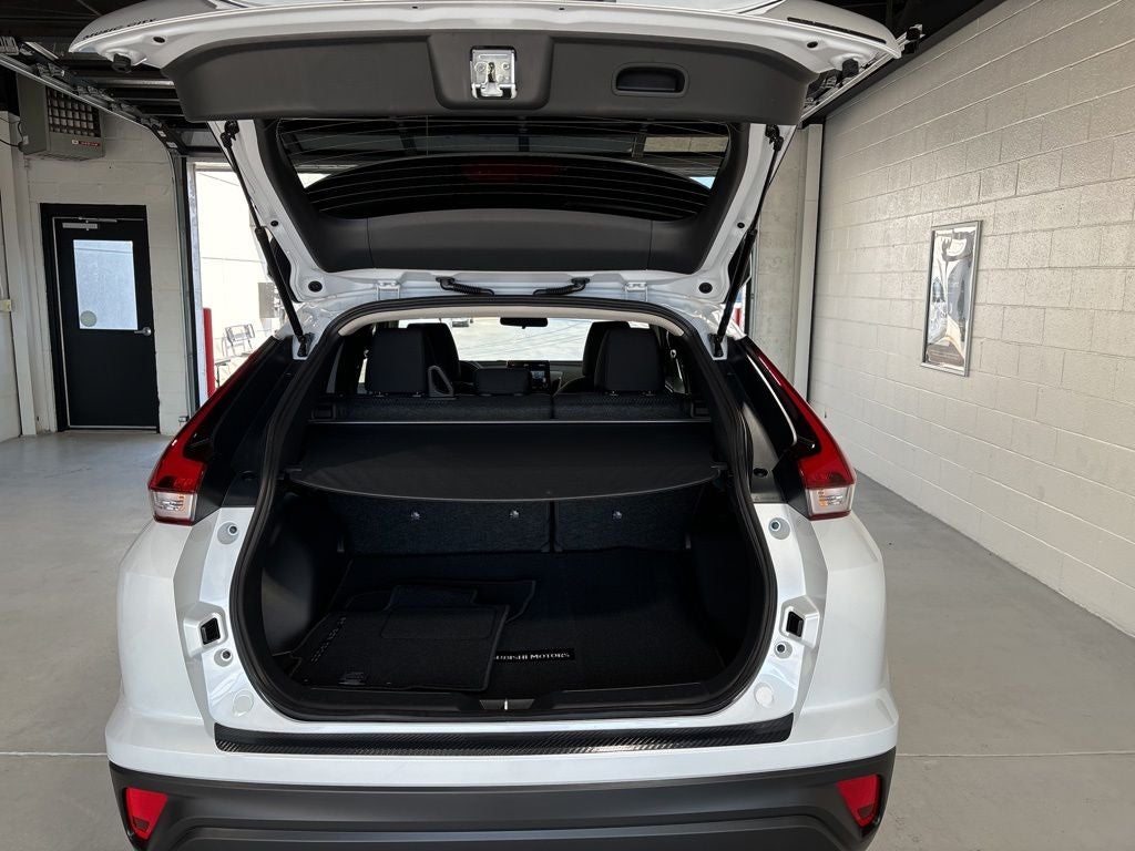2026 Mitsubishi Eclipse Cross LE
