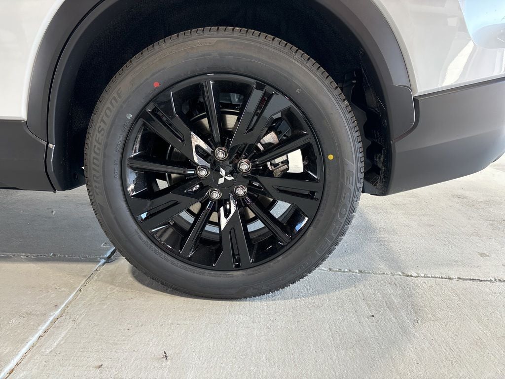 2026 Mitsubishi Eclipse Cross LE