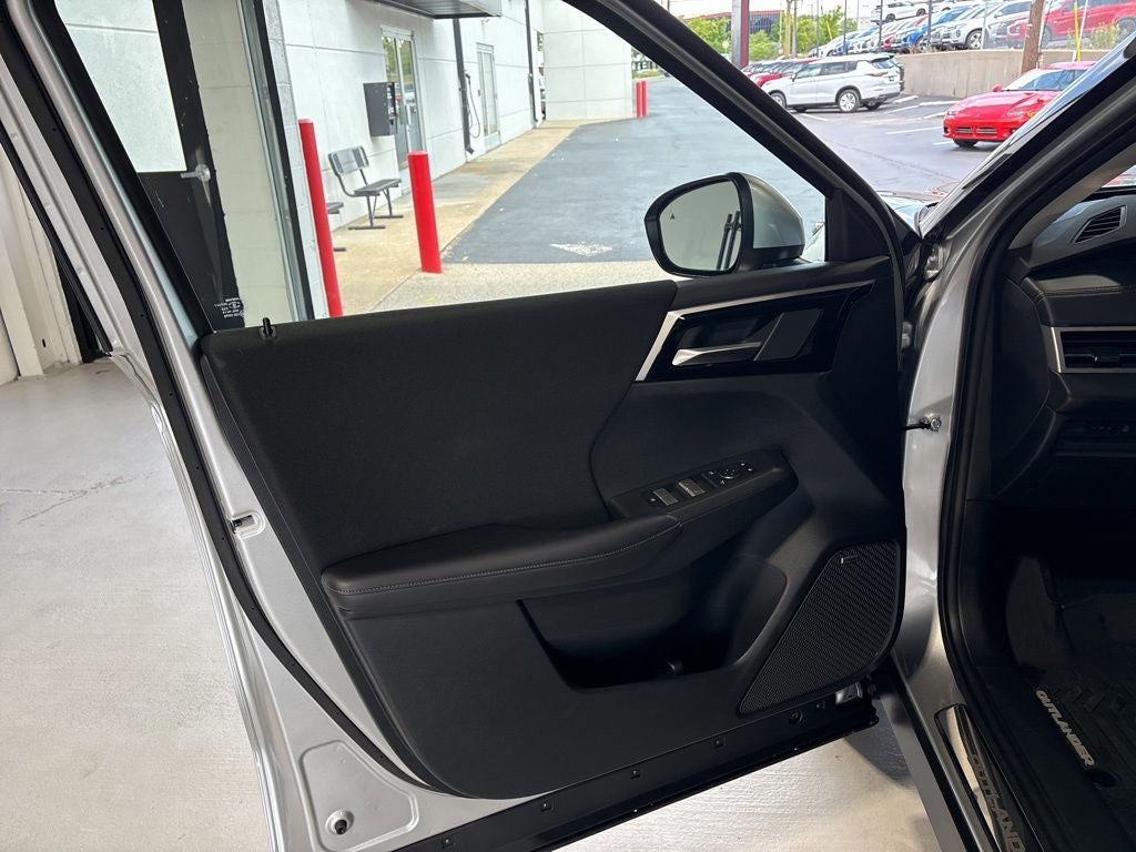 2026 Mitsubishi Outlander ES