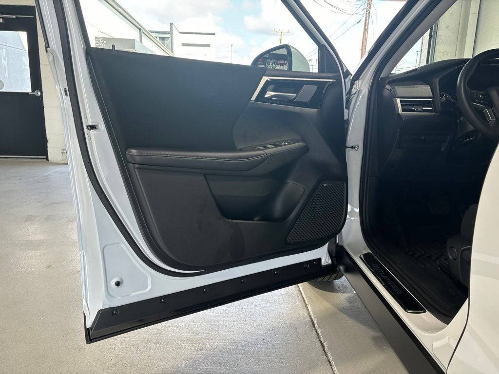 2026 Mitsubishi Outlander ES