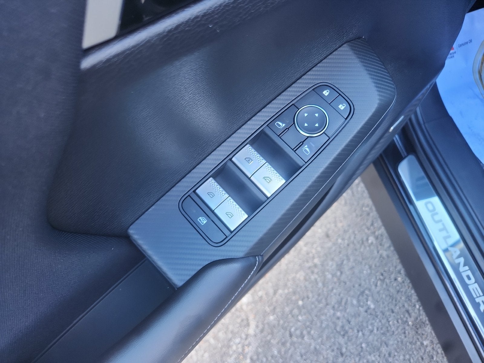 2026 Mitsubishi Outlander ES