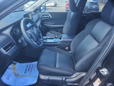 2026 Mitsubishi Outlander ES