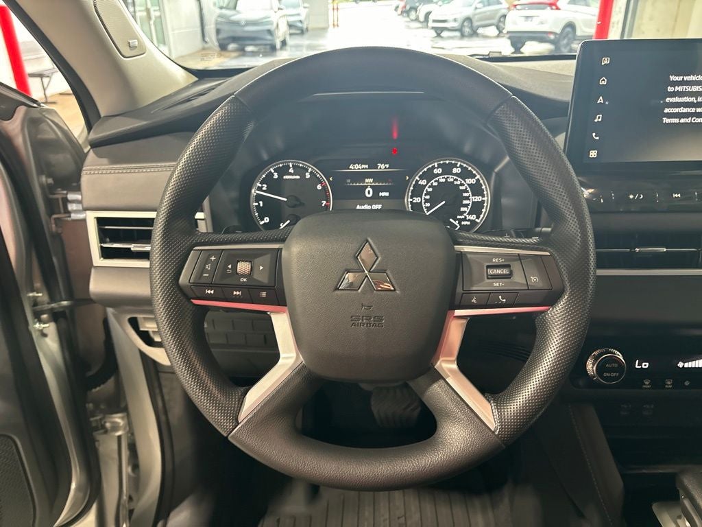 2026 Mitsubishi Outlander ES