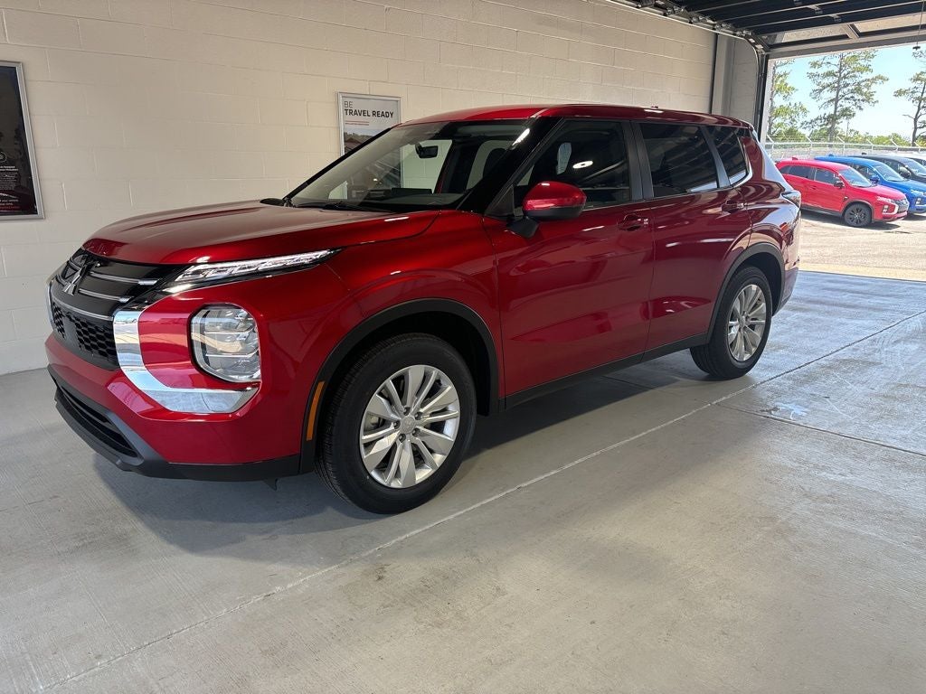 2026 Mitsubishi Outlander ES