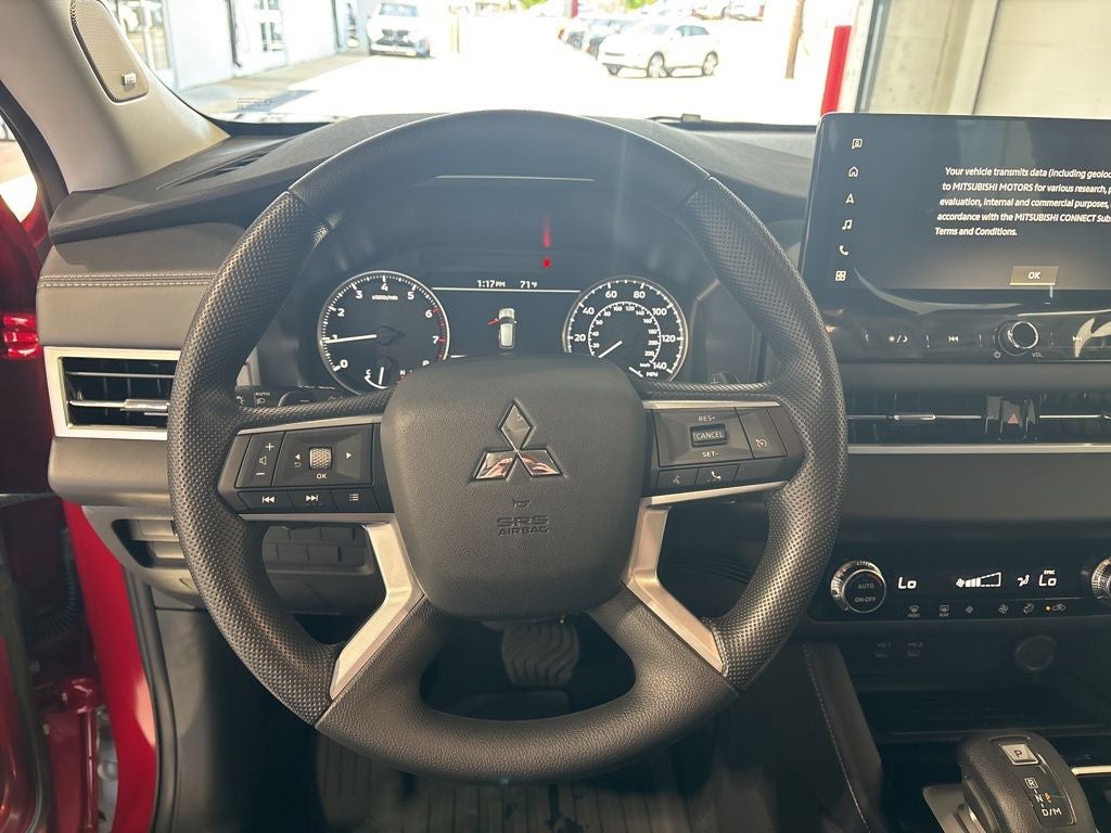 2026 Mitsubishi Outlander ES