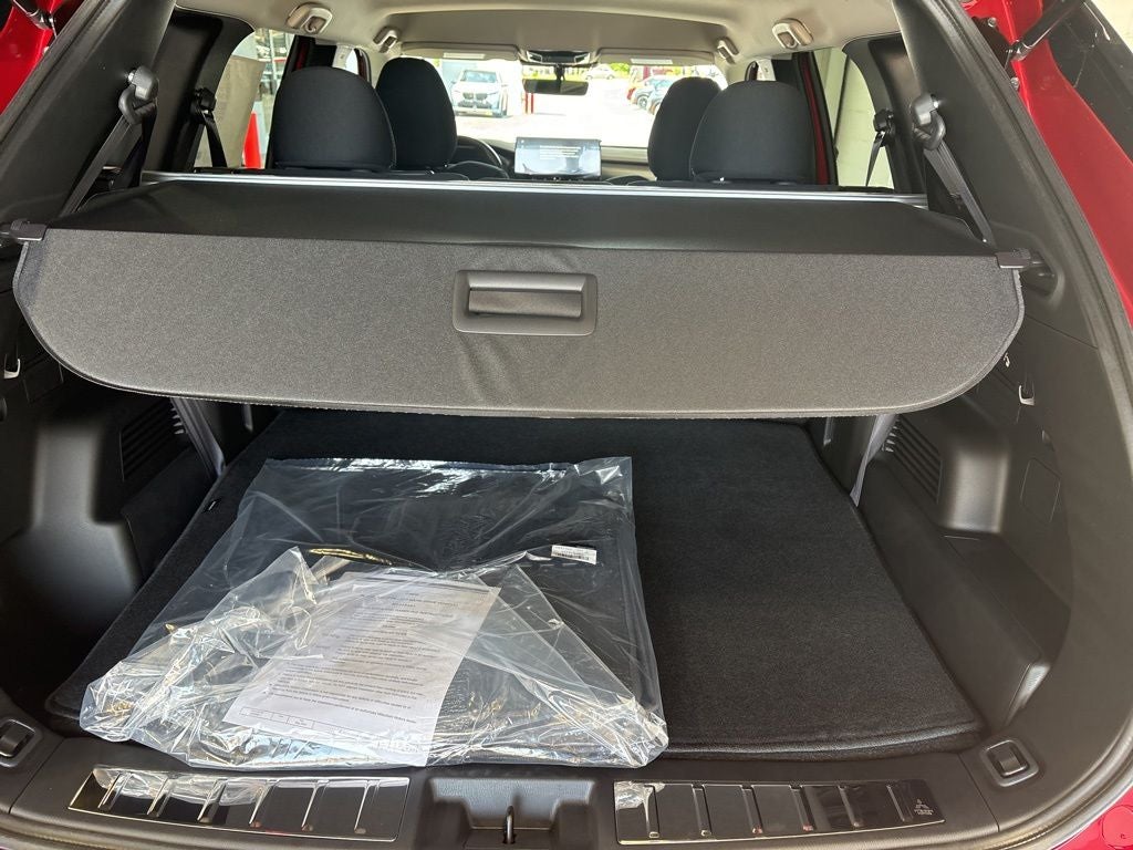 2026 Mitsubishi Outlander ES