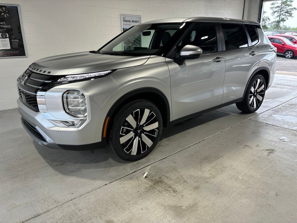 2026 Mitsubishi Outlander SE