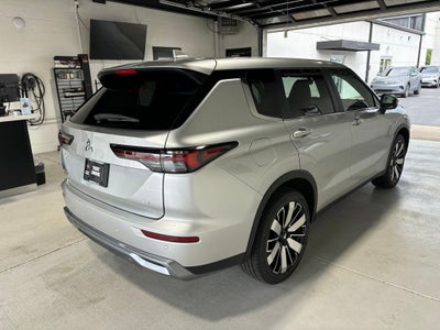 2026 Mitsubishi Outlander SE