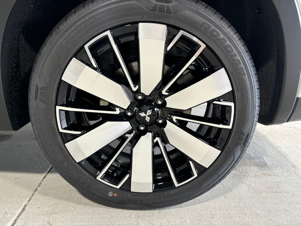 2026 Mitsubishi Outlander SE