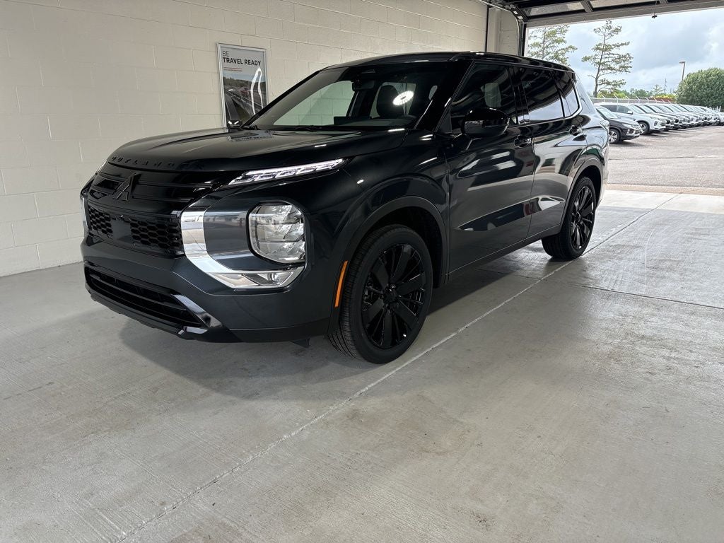 2026 Mitsubishi Outlander LE