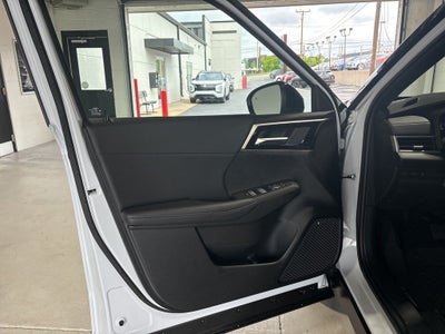 2026 Mitsubishi Outlander LE