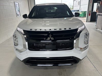 2026 Mitsubishi Outlander LE