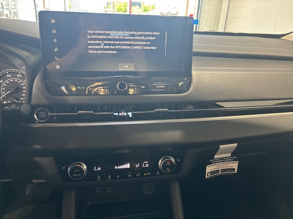2026 Mitsubishi Outlander SE