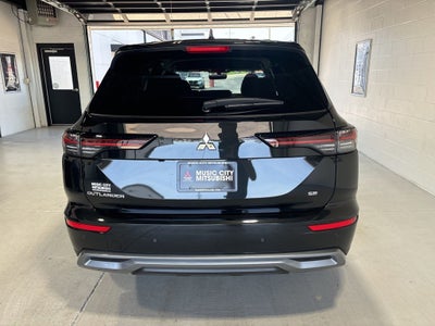 2026 Mitsubishi Outlander SE