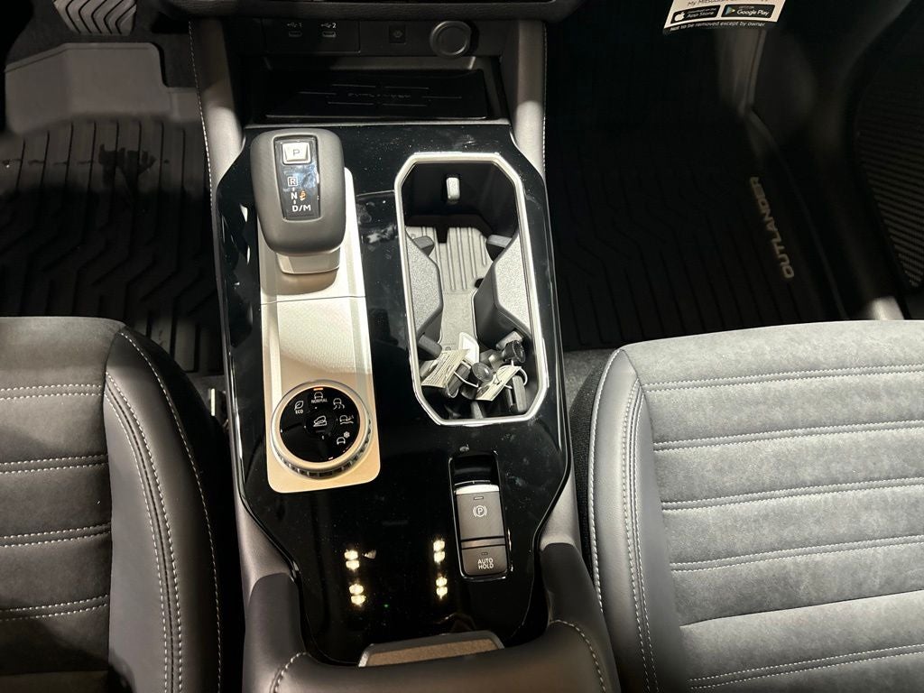 2026 Mitsubishi Outlander SE