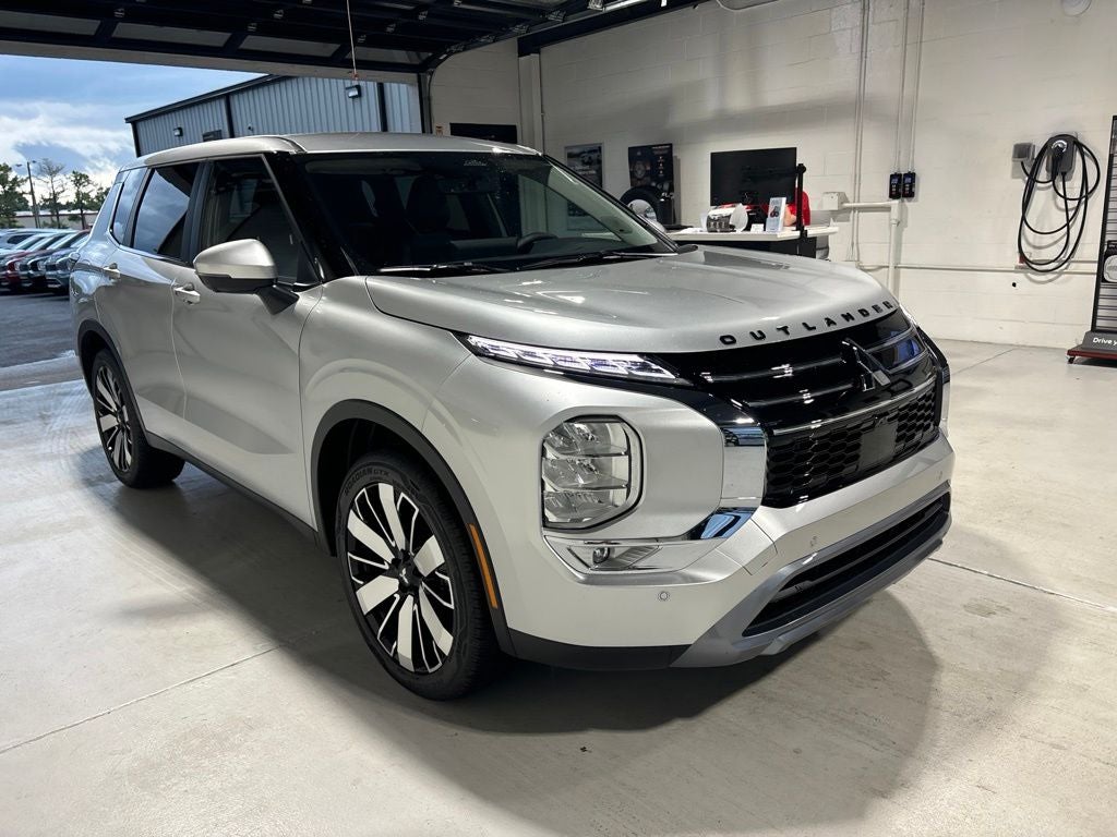 2026 Mitsubishi Outlander SE