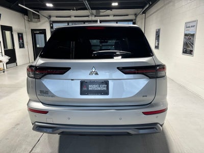 2026 Mitsubishi Outlander SE