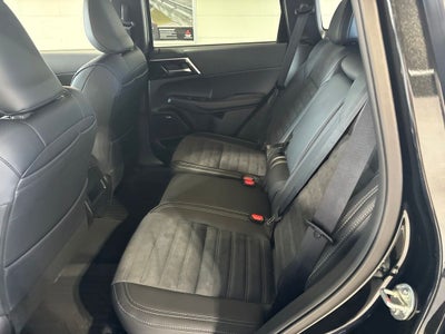 2026 Mitsubishi Outlander LE