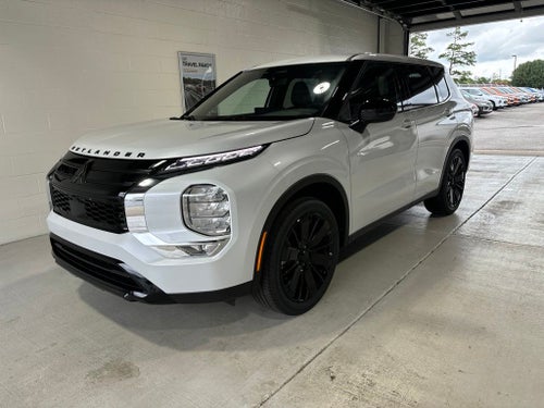 2026 Mitsubishi Outlander LE